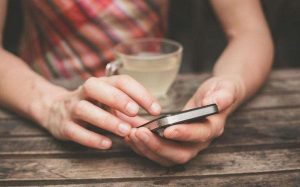 如何購買無線流量卡?辦理中國移動(dòng)無限流量卡的詳細(xì)步驟-赫茲號(hào)卡網(wǎng)